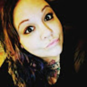 Meet your Posher, Alicia